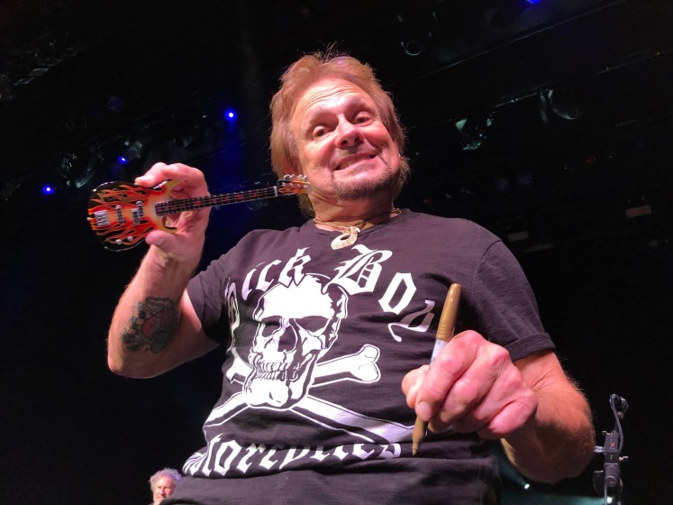 Sammy Hagar and the Circle