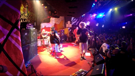  Aaron Hagar Reporting Live from Night 1 Birthday Bash!